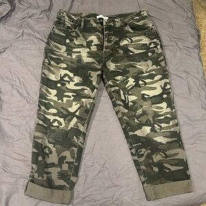 Kancan camo jeans